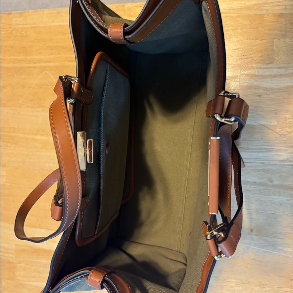 Fendi Tote Bag - Picture 4 of 4
